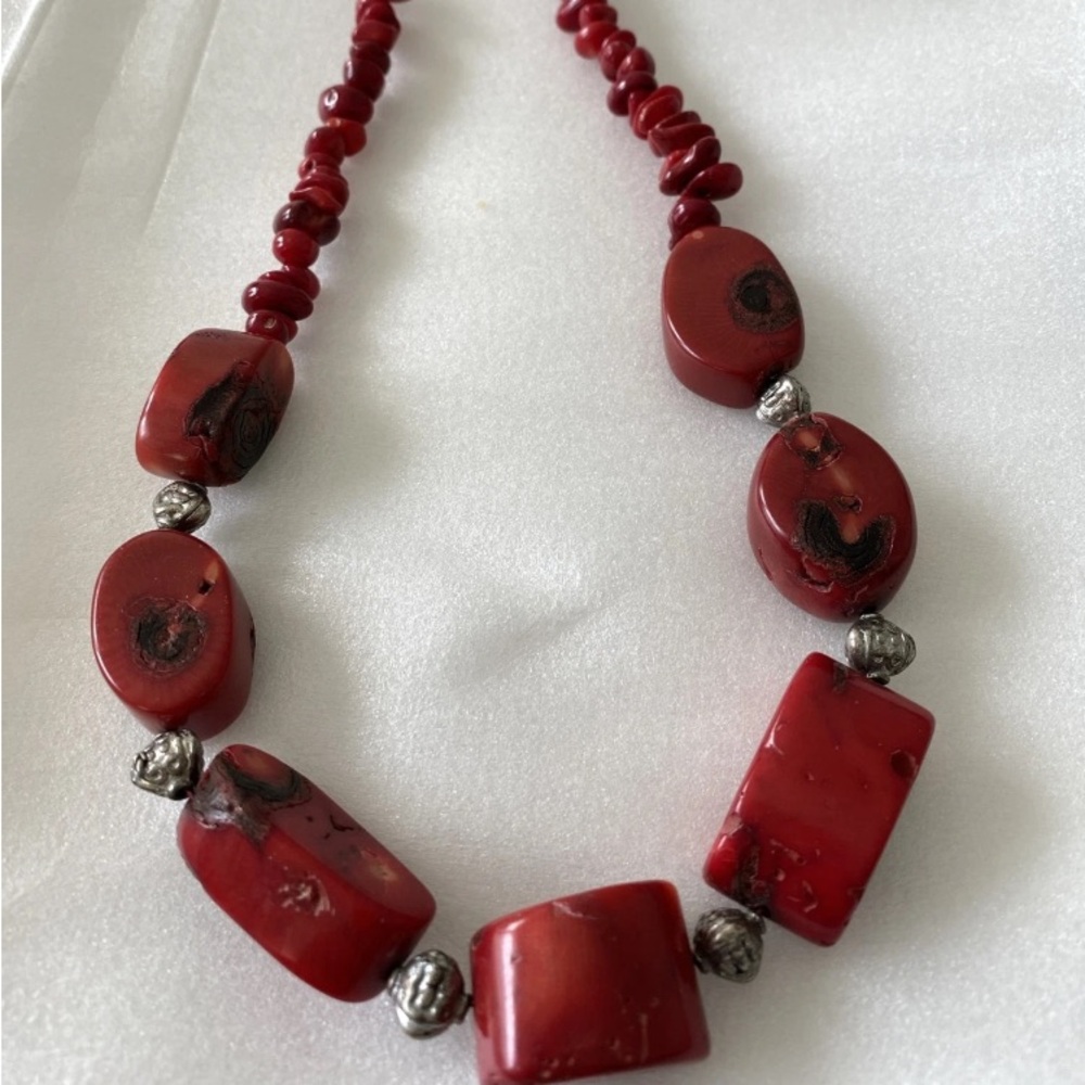 Elegant Red Beaded Necklace coral dyed